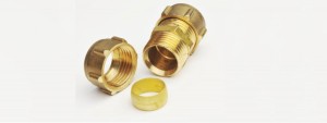 Single compression fitting