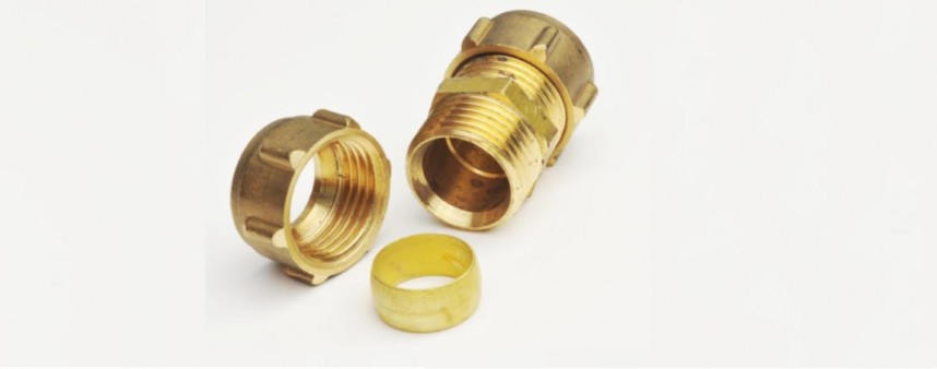 Single compression fitting